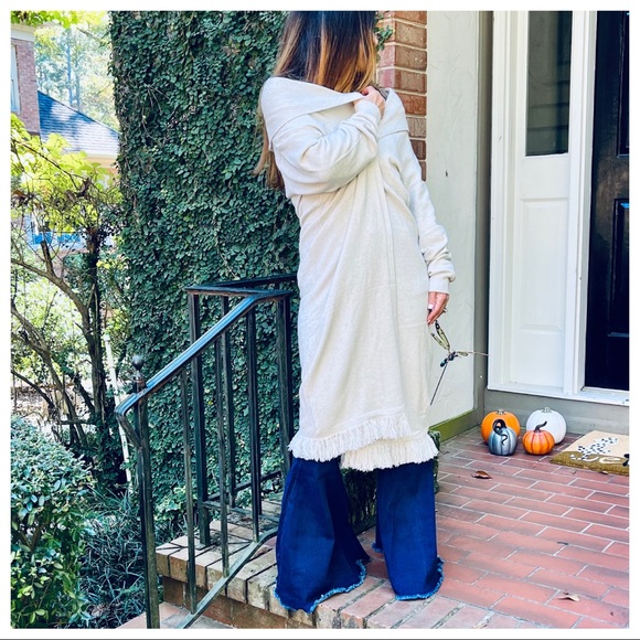 ✨LAST✨Cashmere Italy fabulous comfy soft Cashmere Blend long fringe hem Cardigan - Picture 6 of 7